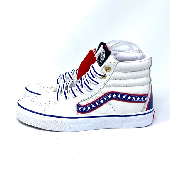 Vans - Picture 1 of 6